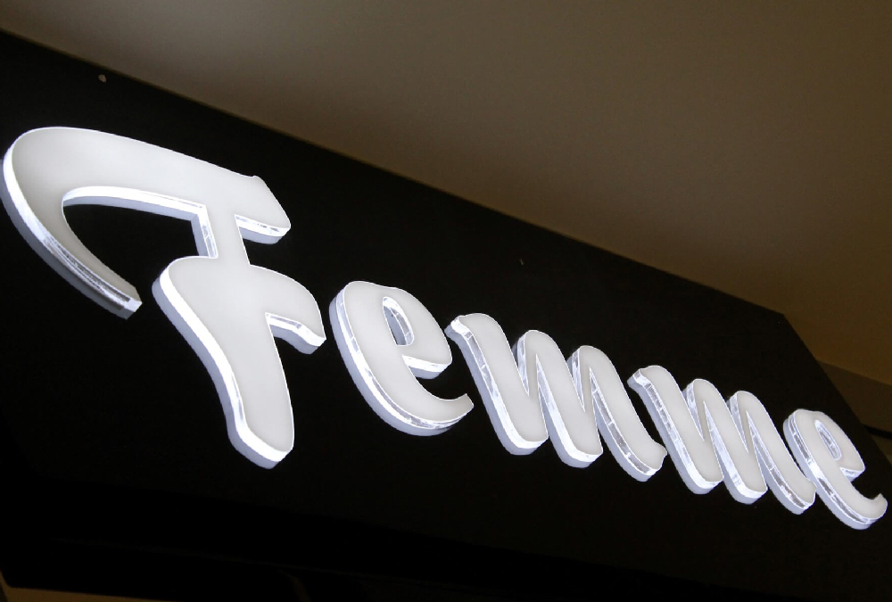 signs-glasgow-light-boxes-glasgow-glasgow-signs-3d-letters-signs-femme-small